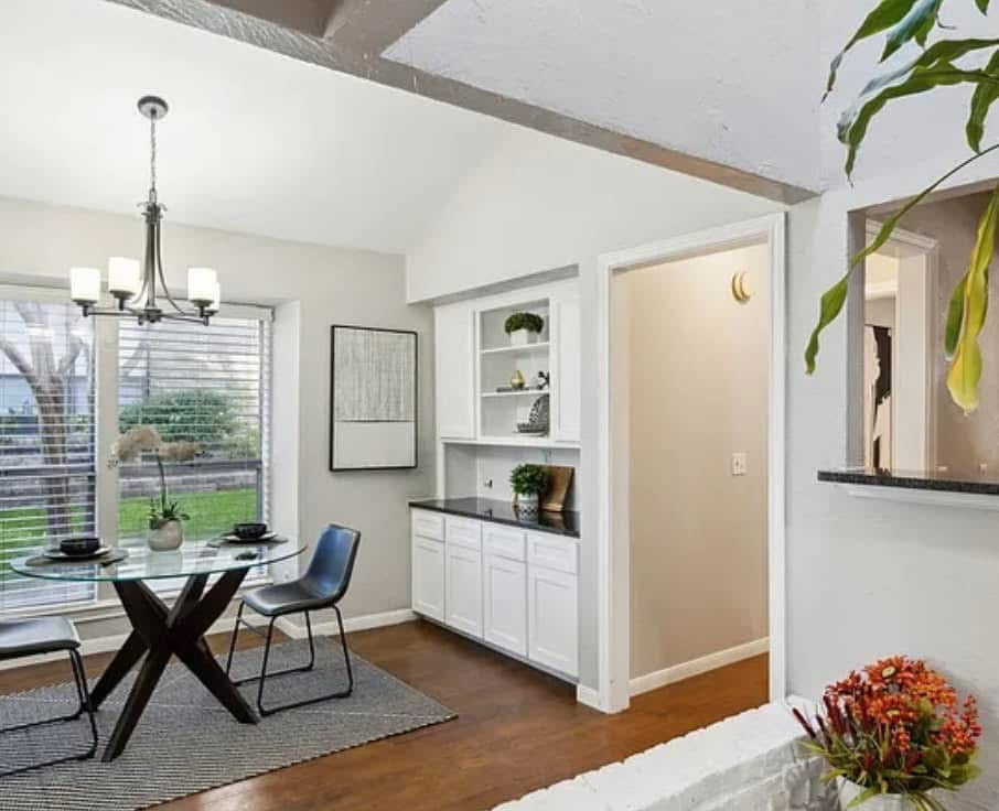 Custom Built-In Cabinet Remodel