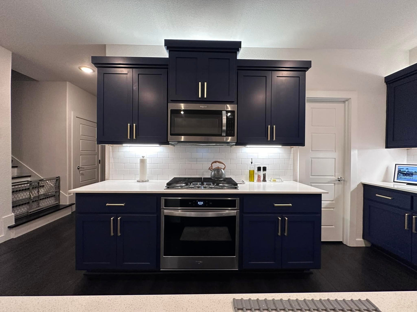 Kitchen Cabinet Refresh
